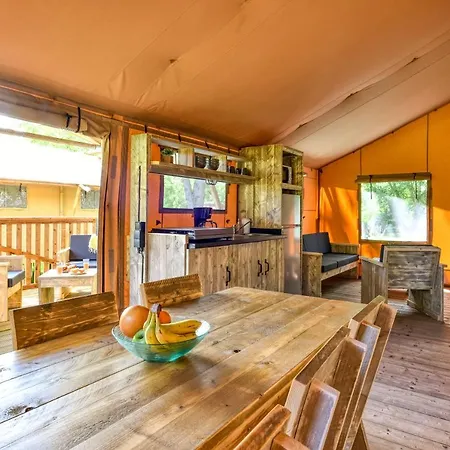 Maeva Escapades キャンプ場 ミヨー