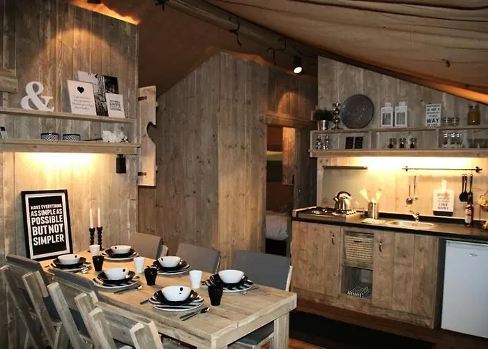 Maeva Escapades Мийо